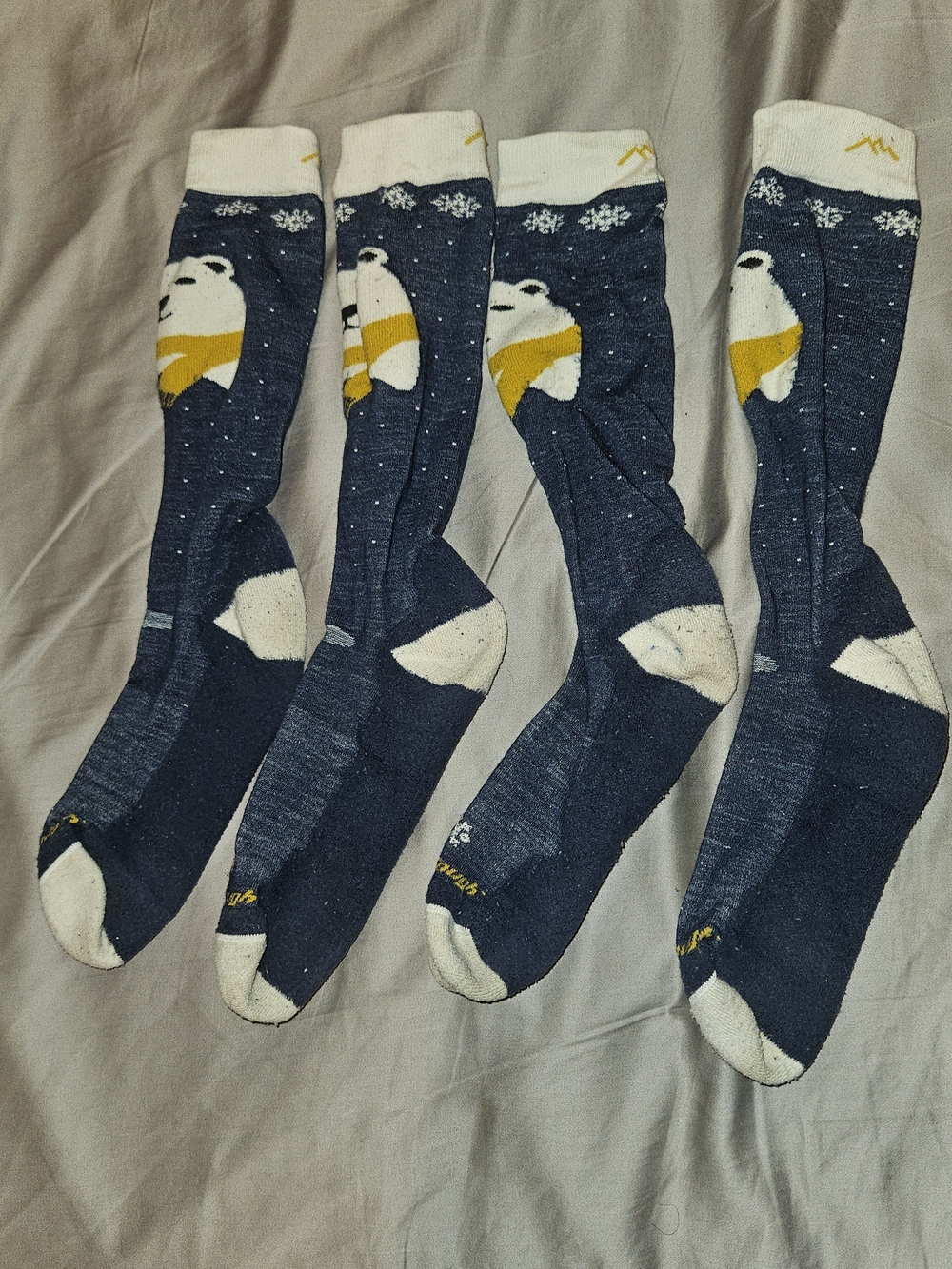 Kids Wool- Darn Tough- 2 Pair Size L Navy Polar Bear Pattern Tall Ski Socks